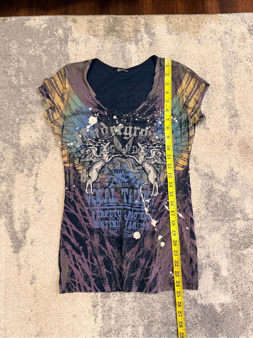 Women’s Y2K Electric Angle Graphic V-Neck Tee - Multicolor - Picture 6 of 6